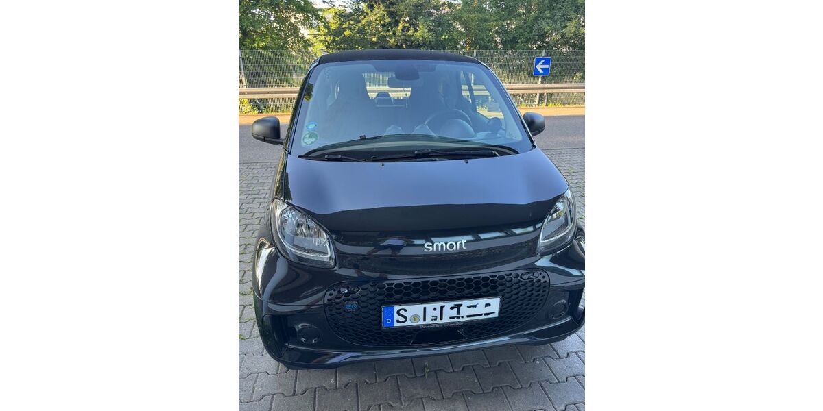 Smart ForTwo 31.850 km 9.900 &euro; Stuttgart 70439