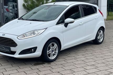 Ford Fiesta 133.082 km 6.400 &euro; Urbach (30km östlich von Stuttgart) 73660
