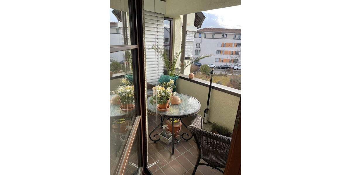 Etagenwohnung Ditzingen - 3 Zimmer, 79 m&sup2;, 295.000&euro; | Angebot:25677291