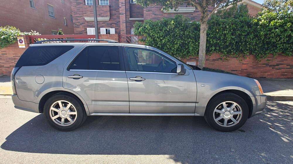 Cadillac SRX 167.000 km 15.000 &euro; Stuttgart 70176