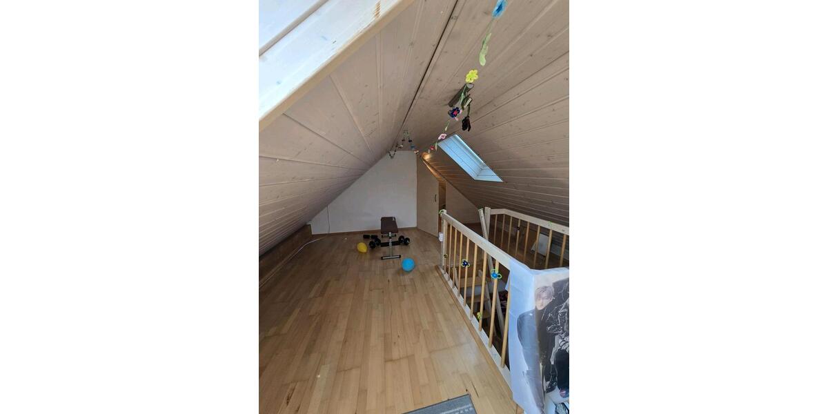 Dachgeschoßwohnung Schorndorf - 2 Zimmer, 57 m&sup2;, 1.080&euro; | Angebot:25854129