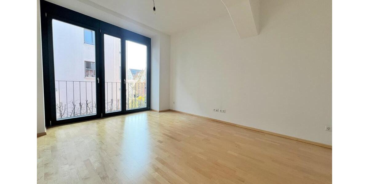 Loft - Studio - Atelier Stuttgart Fasanenhof-Ost - 3 Zimmer, 126 m&sup2;, 2.000&euro; | Angebot:23538088