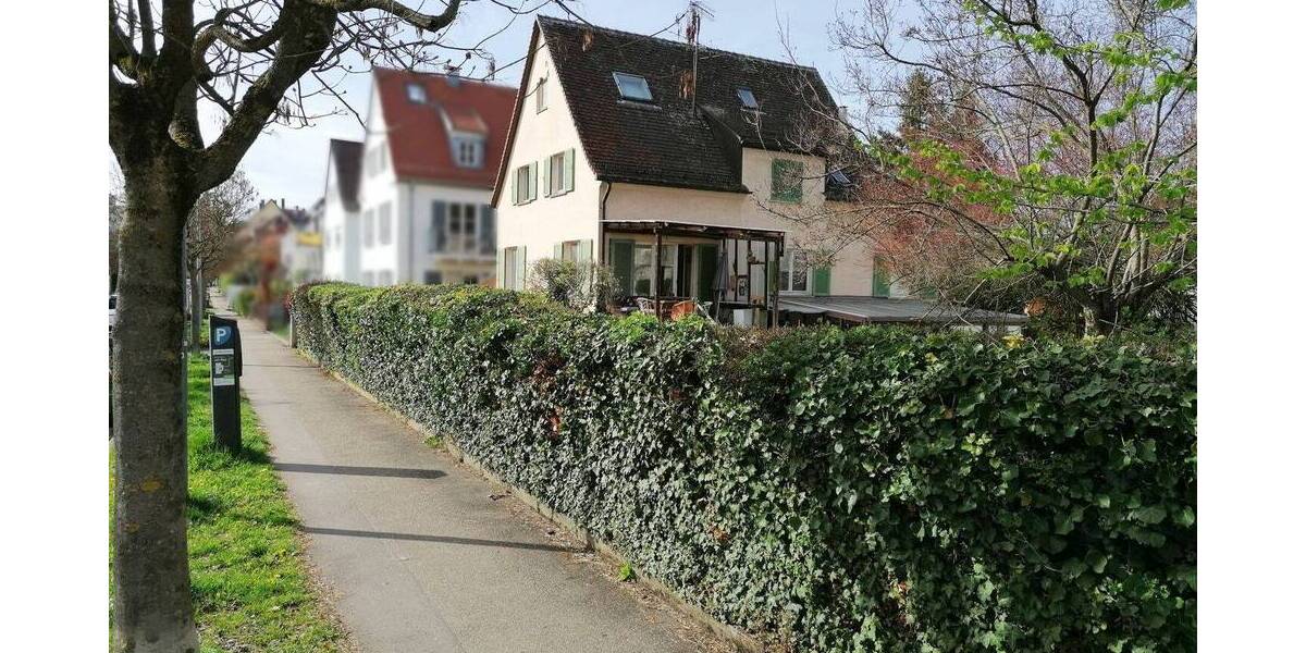 Einfamilienhaus Ludwigsburg Ost - 7 Zimmer, 144 m&sup2;, 890.000&euro; | Angebot:26616836