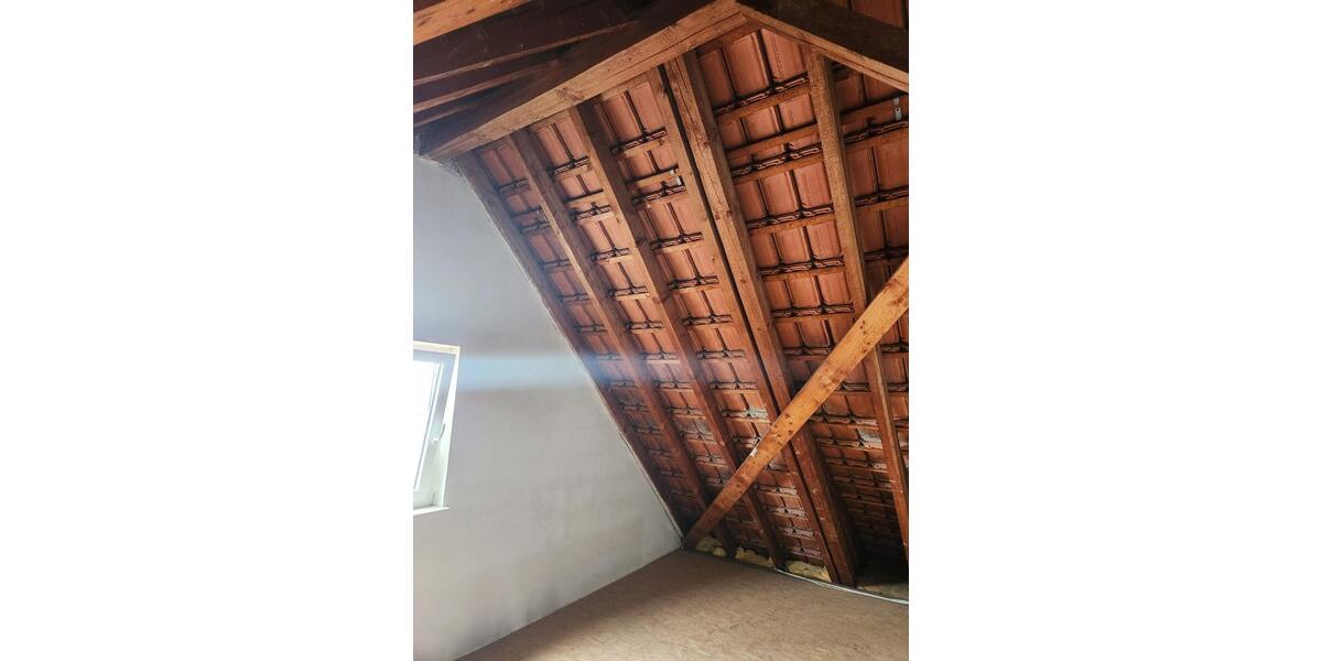 Dachgeschoßwohnung Stuttgart Neuwirtshaus - 1.5 Zimmer, 38 m&sup2;, 745&euro; | Angebot:25355160