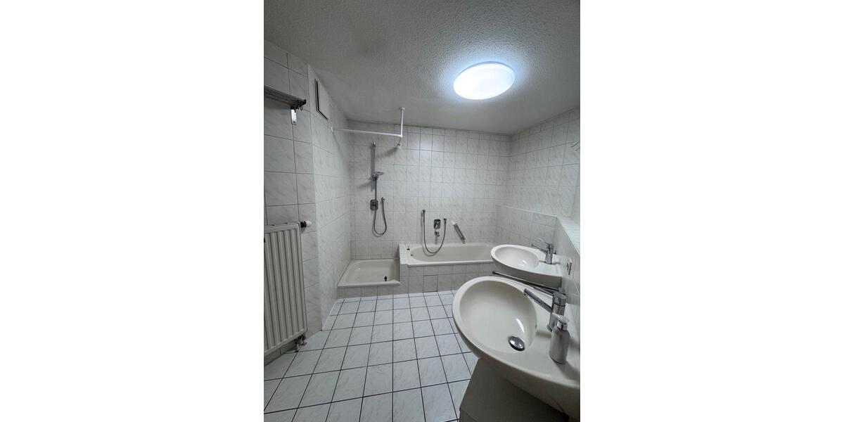 Dachgeschoßwohnung Schorndorf - 4 Zimmer, 80 m&sup2;, 255.000&euro; | Angebot:26620596