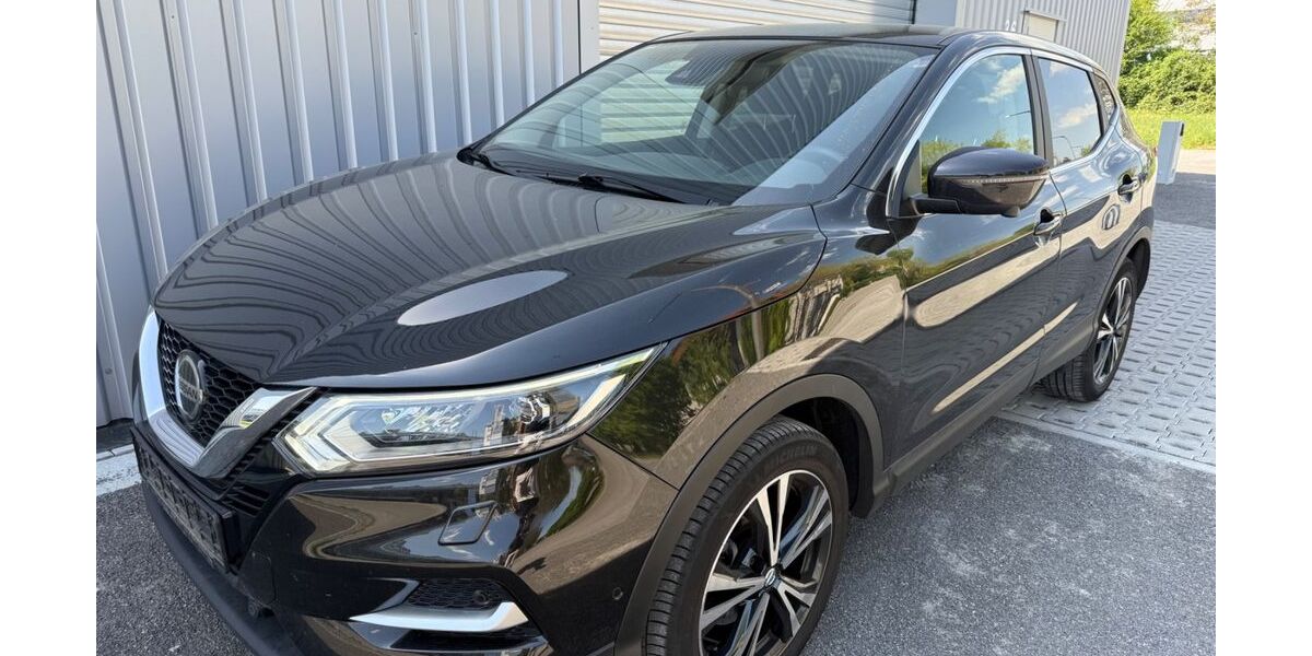 Nissan Qashqai 57.000 km 12.900 &euro; Magstadt 71106