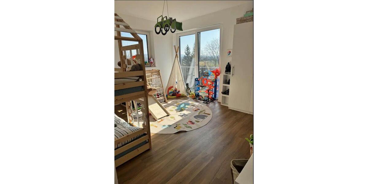 Etagenwohnung Heilbronn Böckingen - 4 Zimmer, 110 m&sup2;, 1.750&euro; | Angebot:25977701