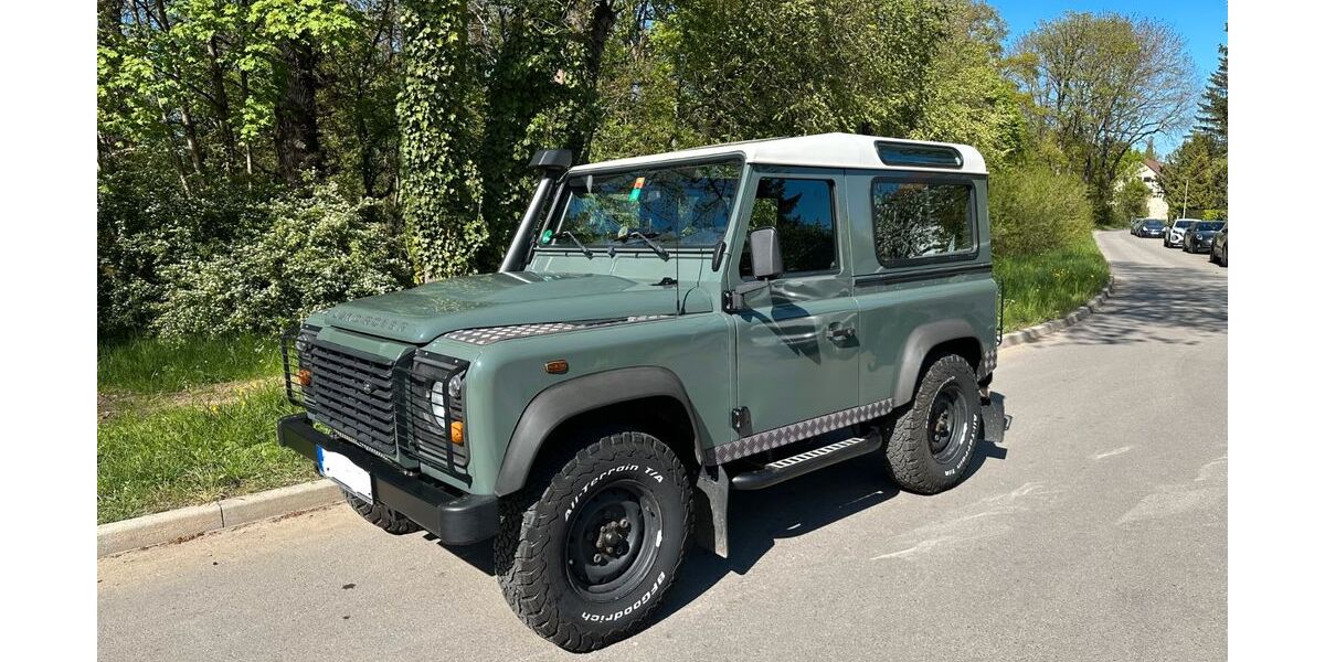 Land Rover Defender 116.200 km 29.900 &euro; Stuttgart 70597