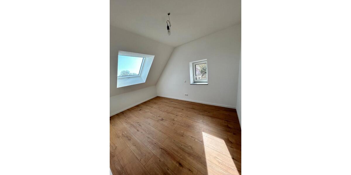 Dachgeschoßwohnung Heilbronn Horkheim - 2 Zimmer, 43 m&sup2;, 650&euro; | Angebot:26471093