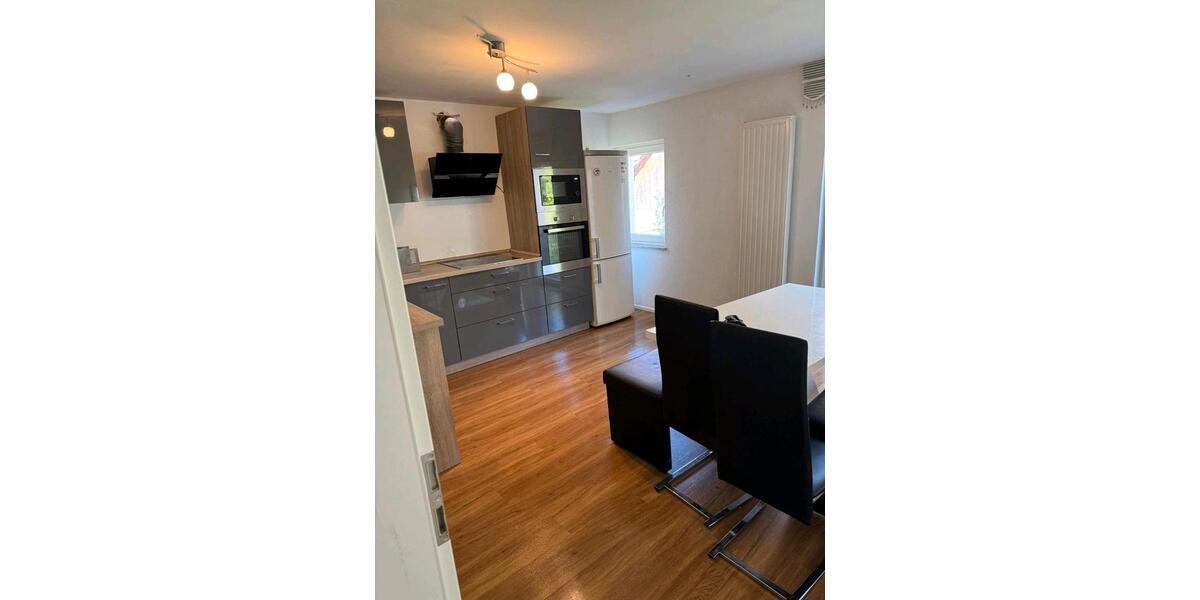 Etagenwohnung Schorndorf - 3 Zimmer, 67 m&sup2;, 1.300&euro; | Angebot:26343856
