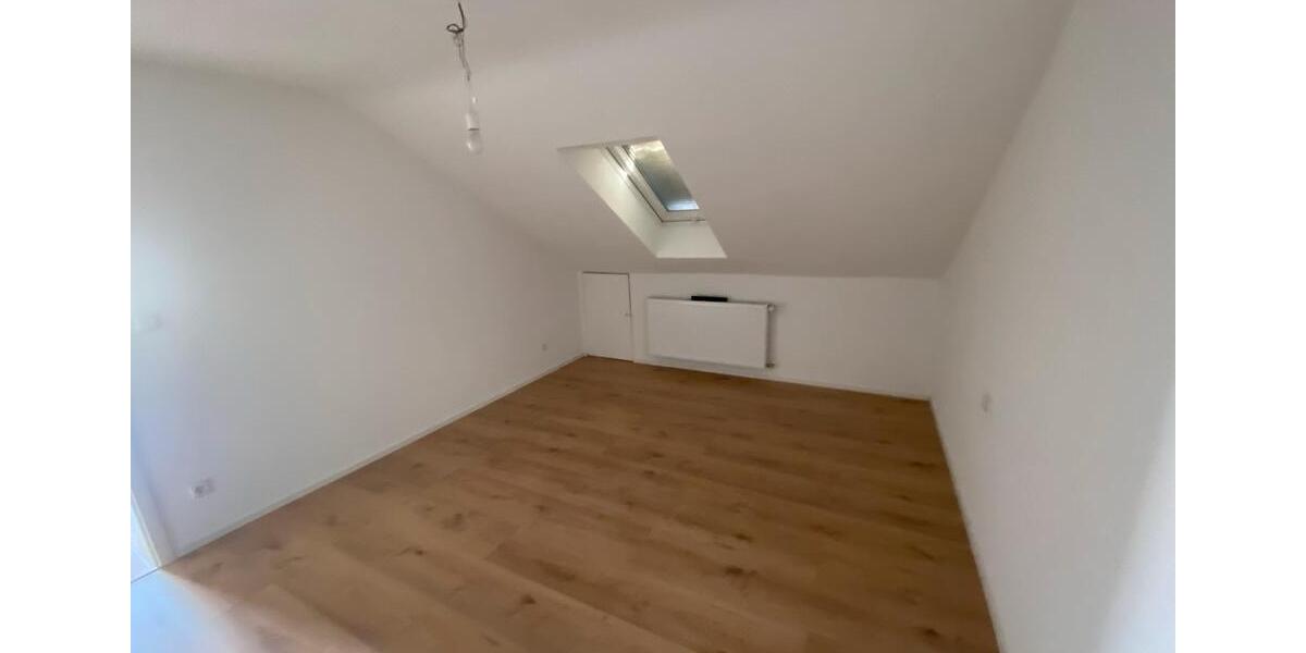 Dachgeschoßwohnung Steinenbronn - 2 Zimmer, 40 m&sup2;, 850&euro; | Angebot:27547306