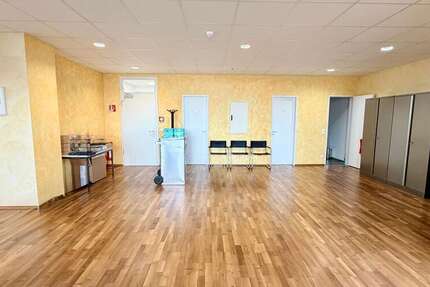 Gewerbeobjekt Leonberg - 3.182&euro; | Angebot:22251555