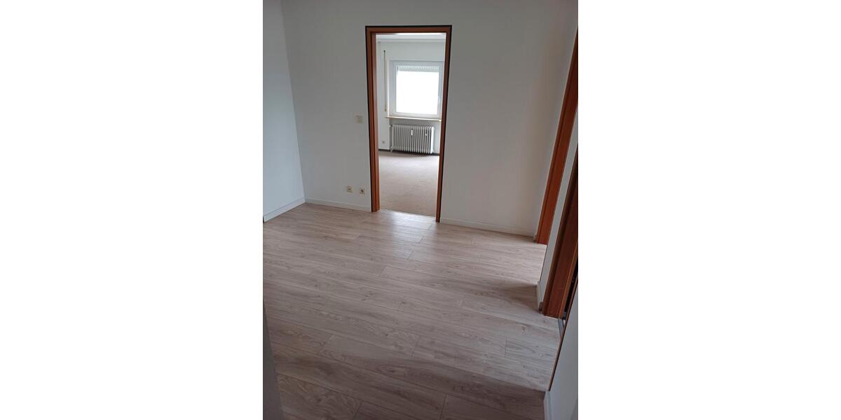 Dachgeschoßwohnung Stuttgart Vaihingen - 3 Zimmer, 73 m&sup2;, 1.000&euro; | Angebot:27595843