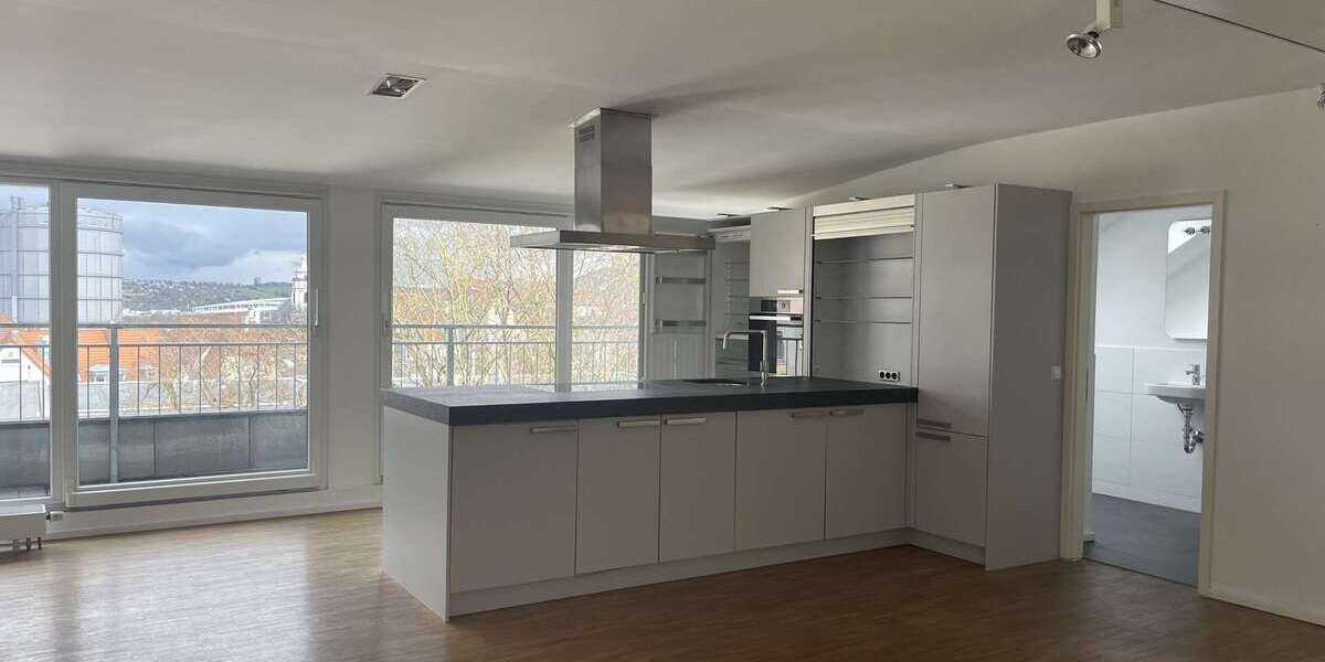 Etagenwohnung Stuttgart Stuttgart-Ost Ost - 3 Zimmer, 145 m&sup2;, 2.100&euro; | Angebot:25756754