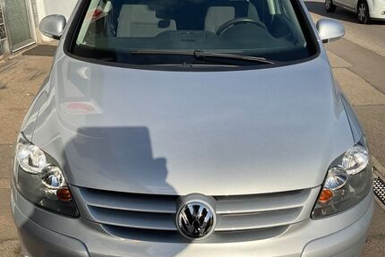 VW Golf 125.421 km 4.950 &euro; Möglingen 71696