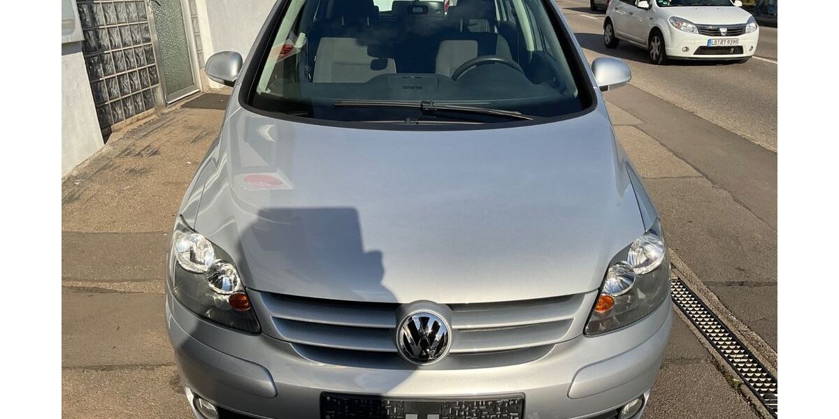 VW Golf 125.421 km 4.950 &euro; Möglingen 71696