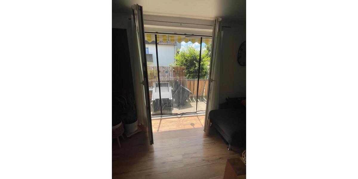 Etagenwohnung Stuttgart Mühlhausen - 4 Zimmer, 97 m&sup2;, 359.000&euro; | Angebot:26987304