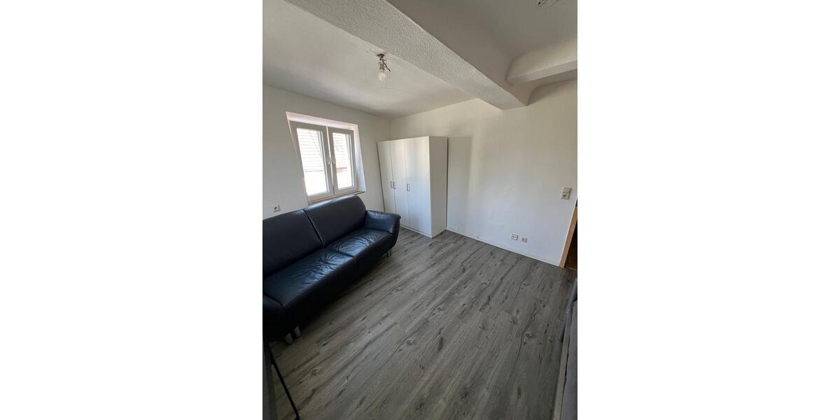 Etagenwohnung Marbach am Neckar - 3 Zimmer, 48 m&sup2;, 490&euro; | Angebot:25983392