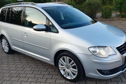 VW Touran 192.154 km 4.200 &euro; Mühlacker / Enzberg 75417