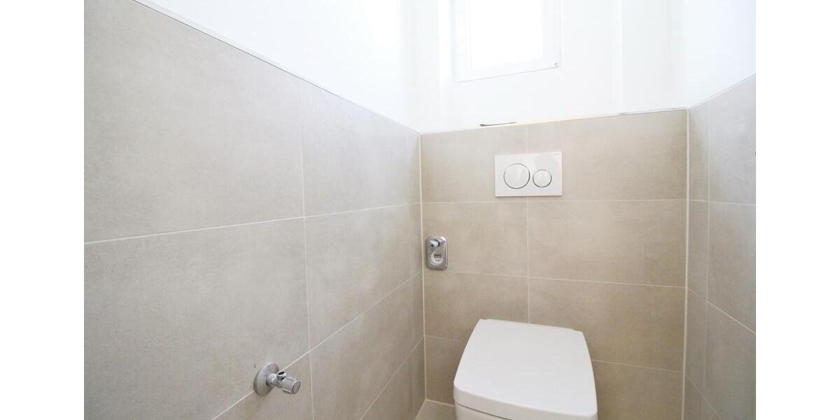 Hochparterre Stuttgart - 3 Zimmer, 75 m&sup2;, 1.600&euro; | Angebot:25403631