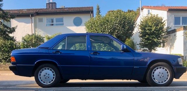 Mercedes-Benz 190 153.000 km 19.900 &euro; Leonberg 71229