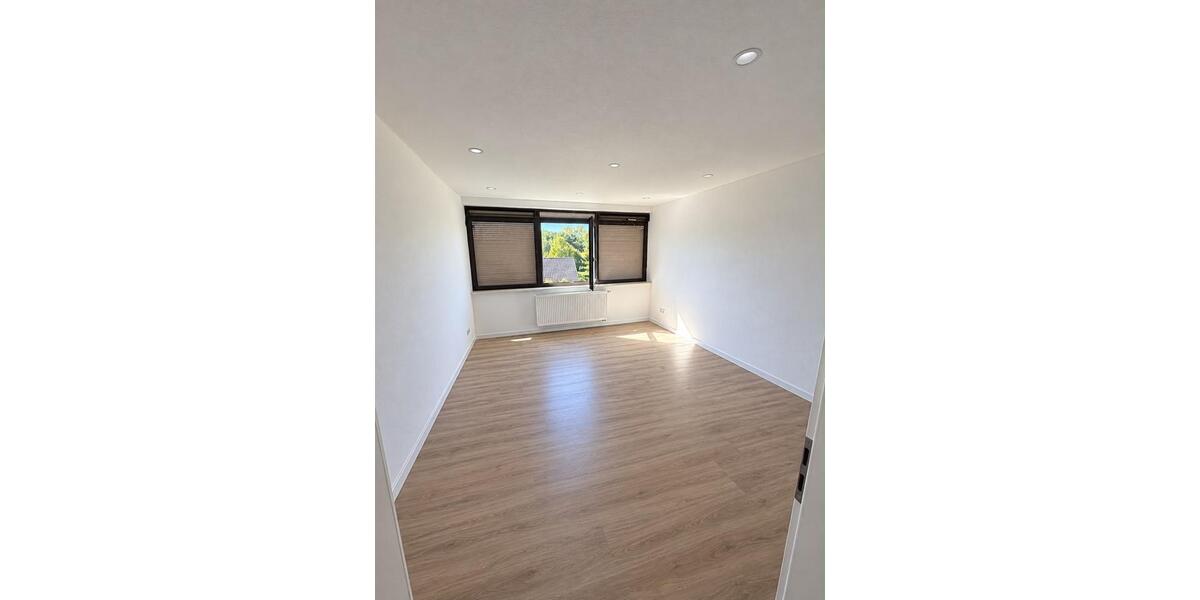 Etagenwohnung Brackenheim - 2 Zimmer, 60 m&sup2;, 1.050&euro; | Angebot:27556602