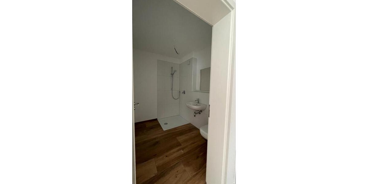 Hochparterre Weinsberg - 6 Zimmer, 160 m&sup2;, 2.400&euro; | Angebot:27571725