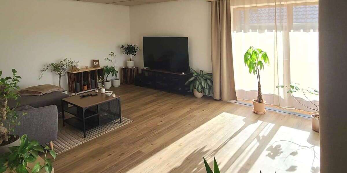 Etagenwohnung Poppenweiler Poppenweiler - 3.5 Zimmer, 90 m&sup2;, 1.100&euro; | Angebot:26974594