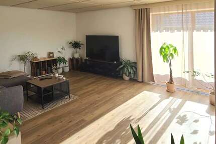 Wohnung Poppenweiler Poppenweiler - 3.5 Zimmer, 90 m&sup2;, 1.100&euro; | Angebot:26974594