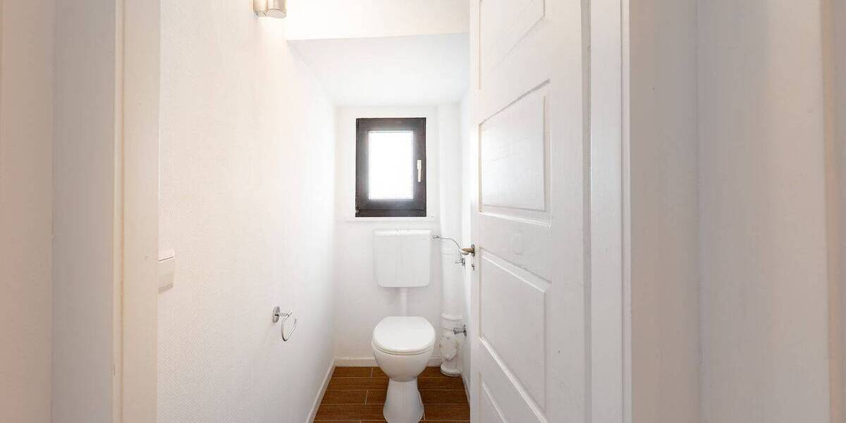 Doppelhaushälfte Stuttgart Degerloch - 4 Zimmer, 105 m&sup2;, 350.000&euro; | Angebot:26616854
