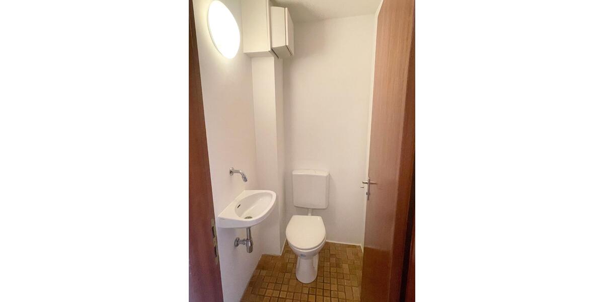 Etagenwohnung Esslingen am Neckar - 3.5 Zimmer, 78 m&sup2;, 1.100&euro; | Angebot:27576634