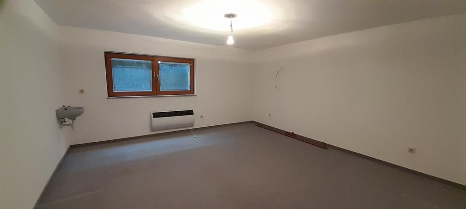 Dachgeschoßwohnung Ditzingen - 1.5 Zimmer, 37 m&sup2;, 680&euro; | Angebot:25621672
