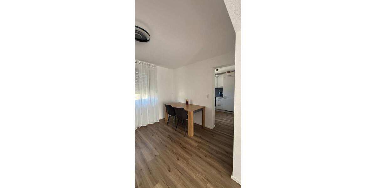 Etagenwohnung Heilbronn Böckingen - 3.5 Zimmer, 90 m&sup2;, 1.500&euro; | Angebot:27582001