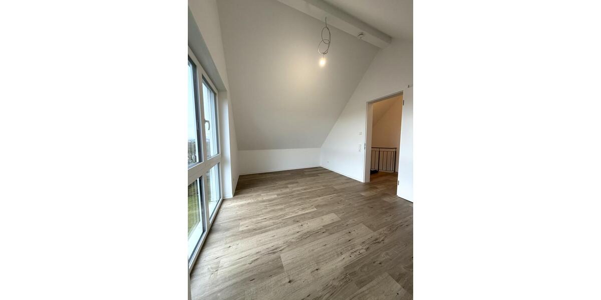 Maisonettenwohnung Stuttgart Birkach - 5 Zimmer, 120 m&sup2;, 2.050&euro; | Angebot:25179074