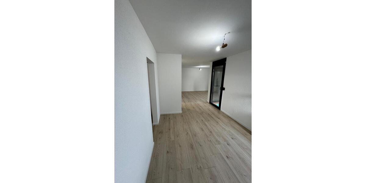 Etagenwohnung Esslingen am Neckar Brühl - 2.5 Zimmer, 64 m&sup2;, 1.250&euro; | Angebot:24767537