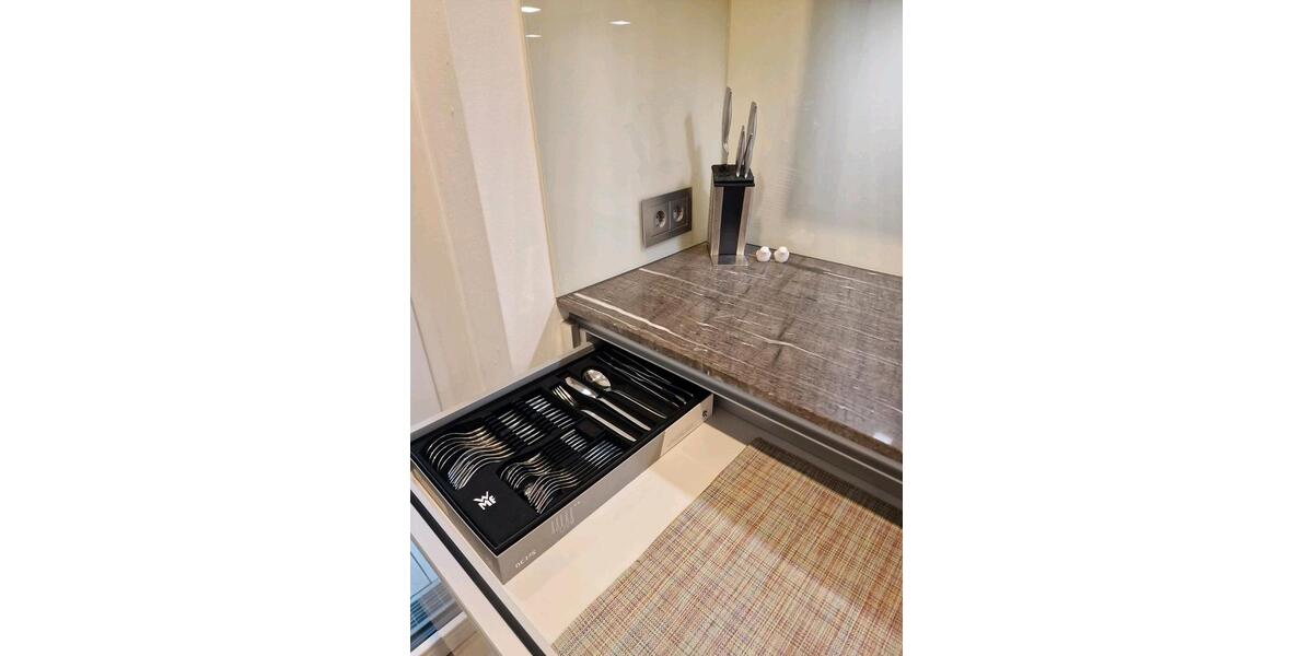 Erdgeschoßwohnung Stuttgart Stuttgart-Nord - 3.5 Zimmer, 94 m&sup2;, 2.880&euro; | Angebot:21430327