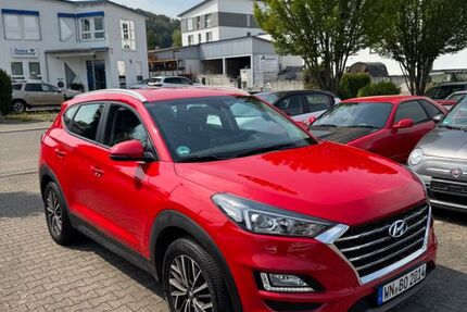 Hyundai TUCSON 93.000 km 17.950 &euro; Sulzbach an der Murr 71560