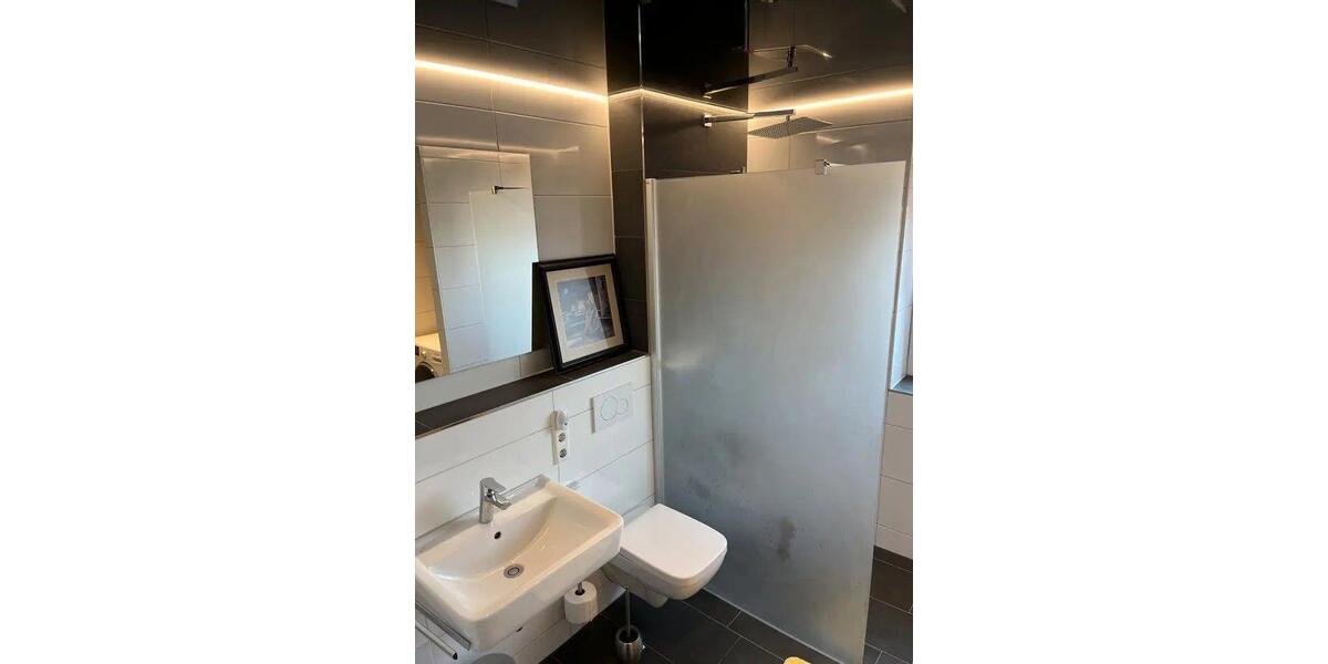 Einfamilienhaus Stuttgart Luginsland - 3 Zimmer, 83 m&sup2;, 1.700&euro; | Angebot:26448438