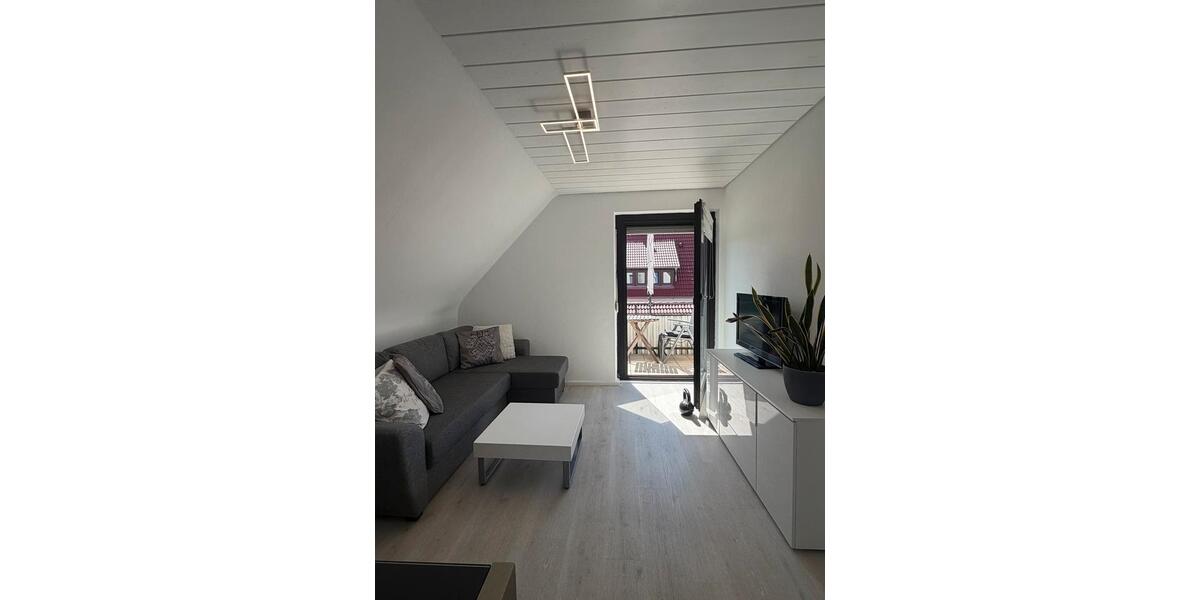 Dachgeschoßwohnung Leinfelden-Echterdingen Echterdingen - 5 Zimmer, 77 m&sup2;, 1.590&euro; | Angebot:27545344