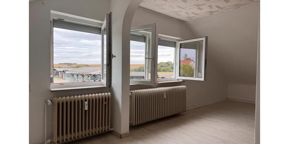 Dachgeschoßwohnung Nordheim - 2 Zimmer, 50 m&sup2;, 600&euro; | Angebot:27550306