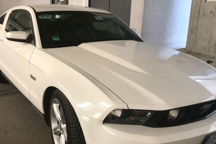 Ford Mustang 58.000 km 18.500 &euro; Leonberg 71229