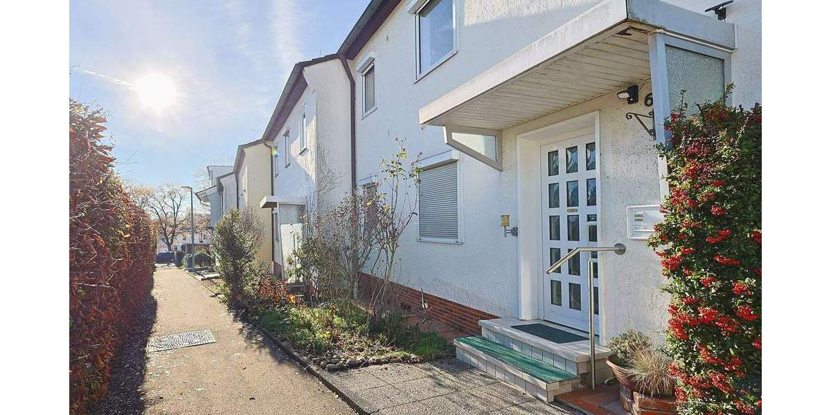 Reihenendhaus Sindelfingen Mitte - 7 Zimmer, 155 m&sup2;, 595.000&euro; | Angebot:25702479