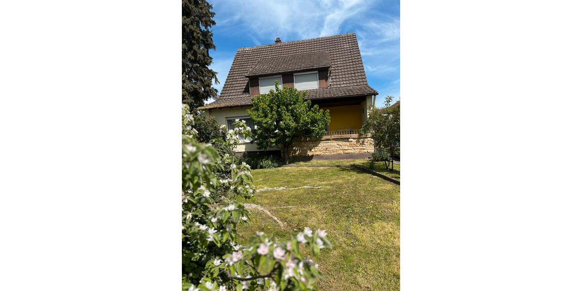 Einfamilienhaus Sachsenheim - 7 Zimmer, 140 m&sup2;, 440.000&euro; | Angebot:26444620