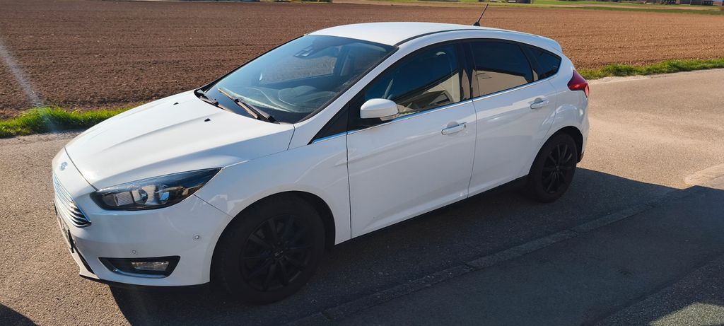 Ford Focus 122.000 km 8.000 &euro; Bönnigheim 74357