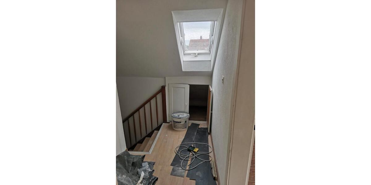 Dachgeschoßwohnung Backnang - 2 Zimmer, 45 m&sup2;, 650&euro; | Angebot:27564680