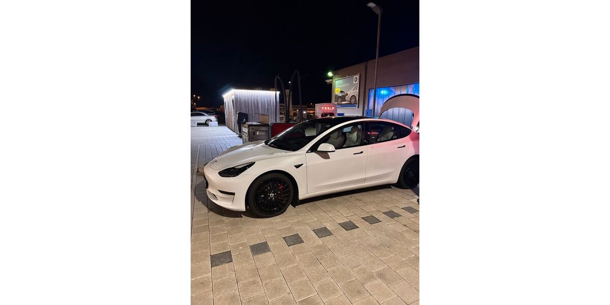 Tesla Model 3 79.500 km 28.300 &euro; Magstadt 71106