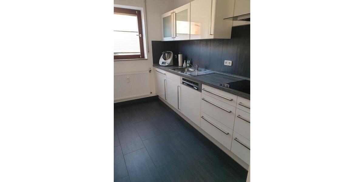 Erdgeschoßwohnung Schwieberdingen - 4 Zimmer, 96 m&sup2;, 1.400&euro; | Angebot:26415133