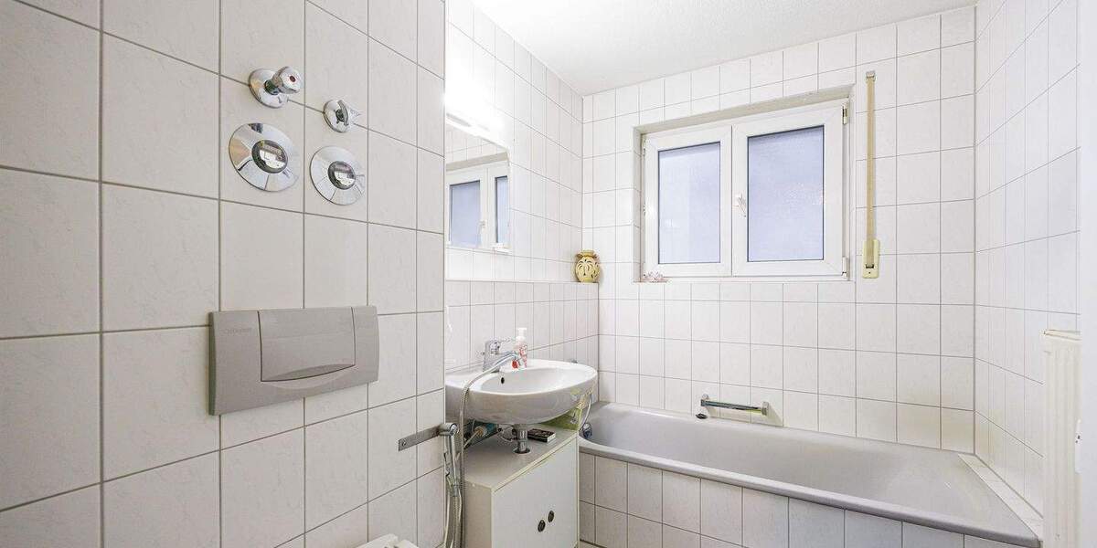 Etagenwohnung Ludwigsburg Neckarweihingen - 3 Zimmer, 73 m&sup2;, 275.000&euro; | Angebot:25698036