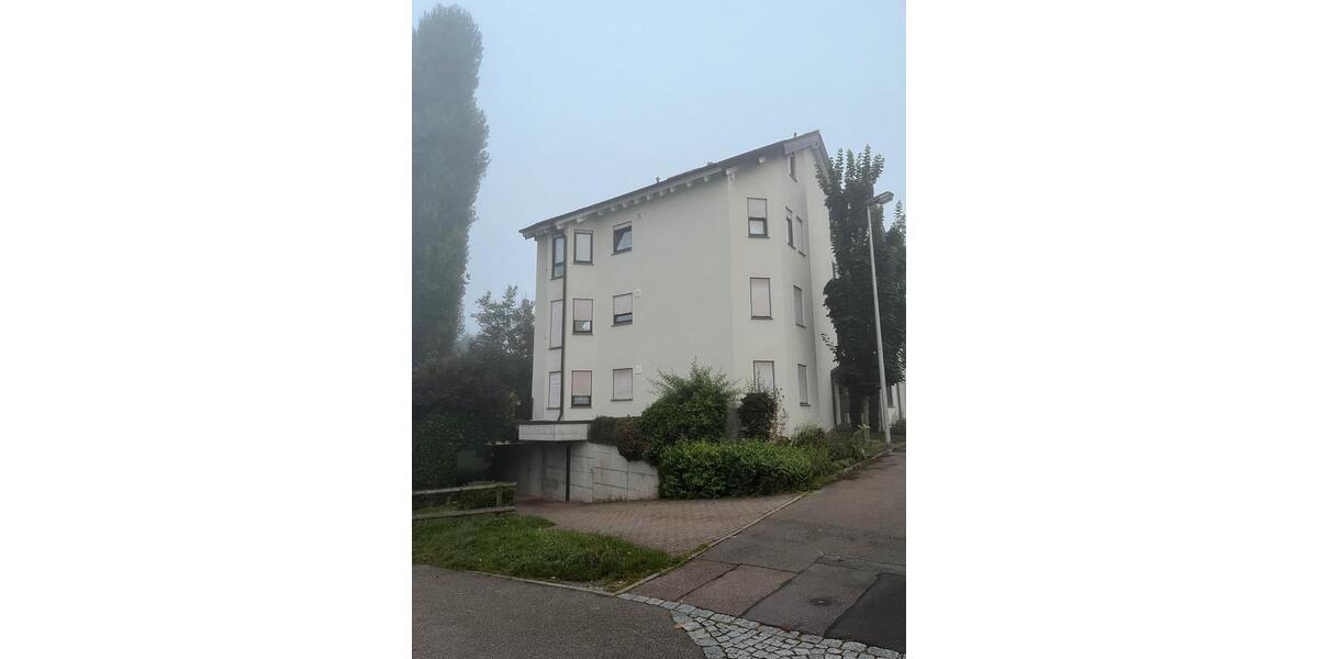 Dachgeschoßwohnung Winnenden - 3.5 Zimmer, 81 m&sup2;, 1.200&euro; | Angebot:27535944