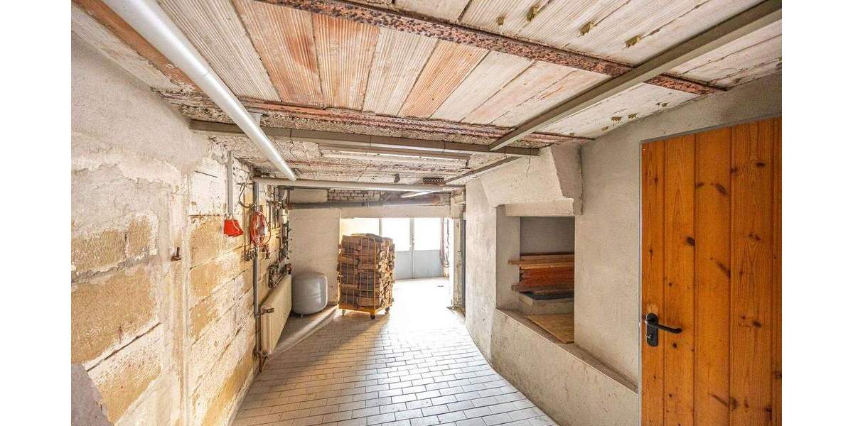 Mehrfamilienhaus, Wohnhaus Benningen am Neckar - 8 Zimmer, 208 m&sup2;, 498.000&euro; | Angebot:25698038